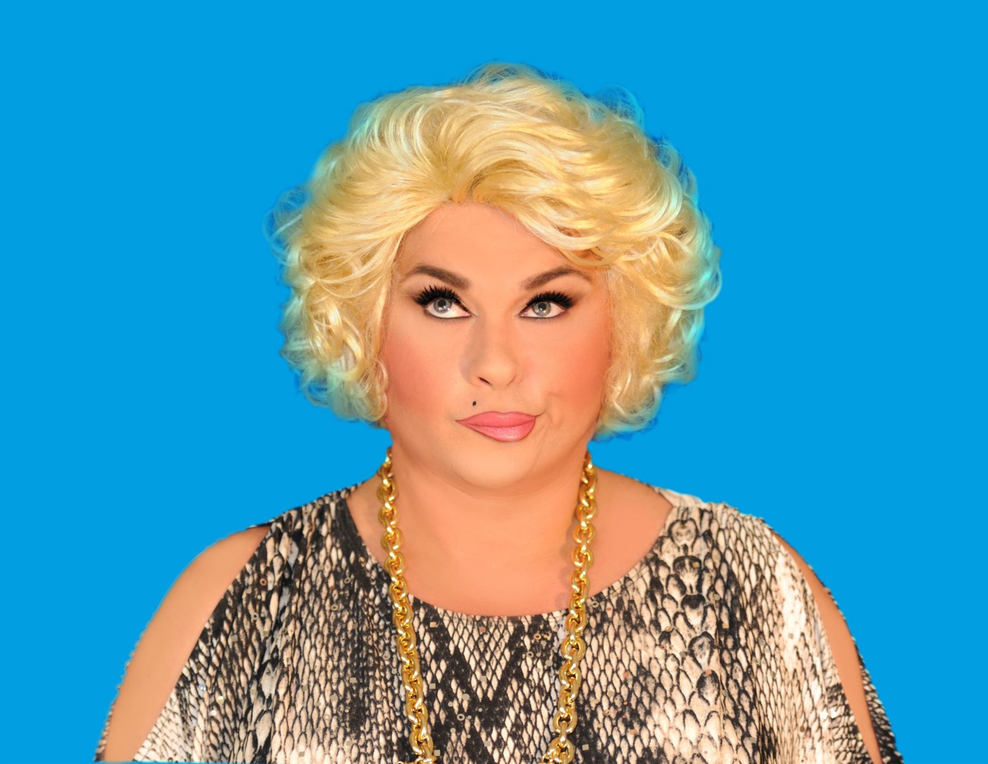 Zize dans la famille Mamma Mia !