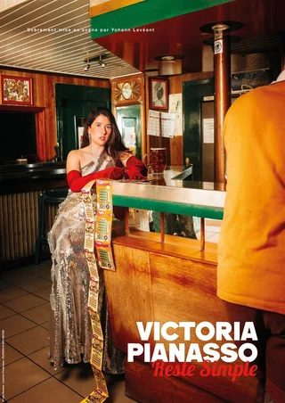 Affiche de Reste simple avec Victoria Pianasso