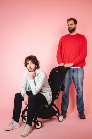 Affiche de Éric & Quentin « Papa pas papa »